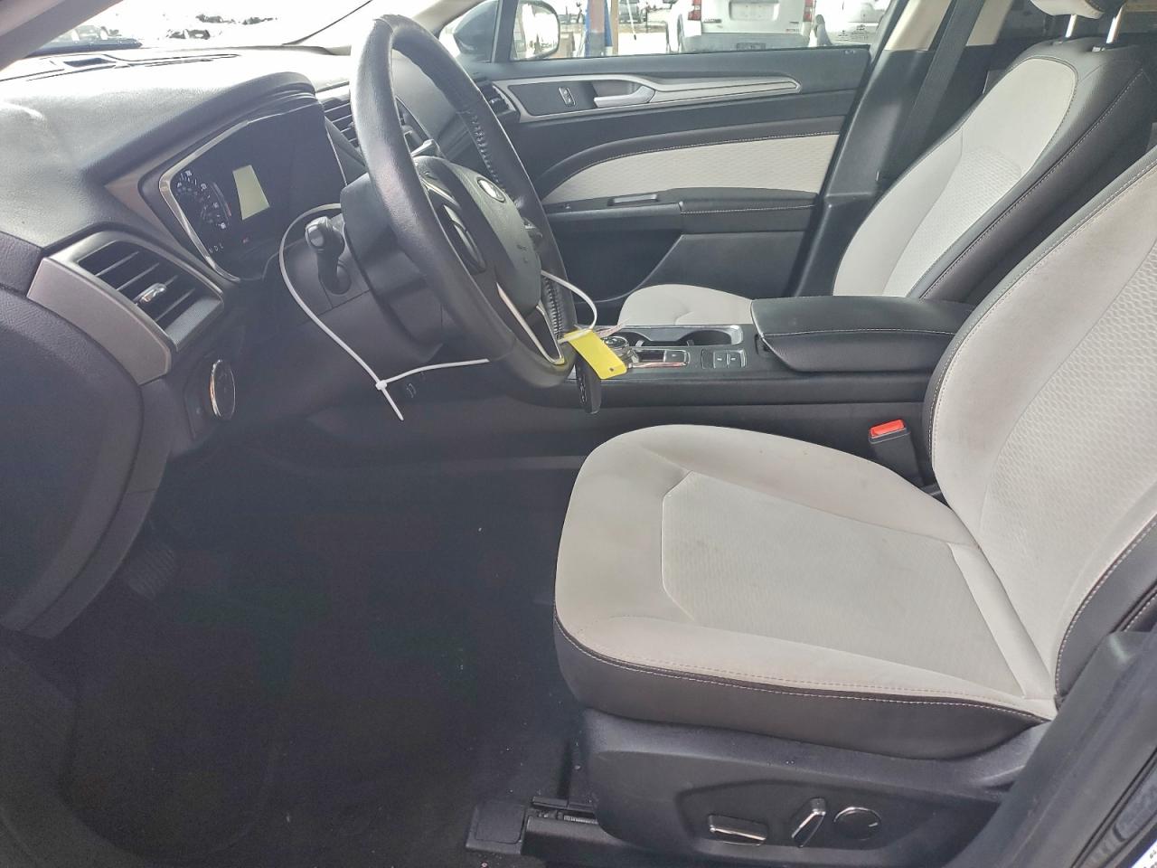 2020 FORD FUSION SE photo 7