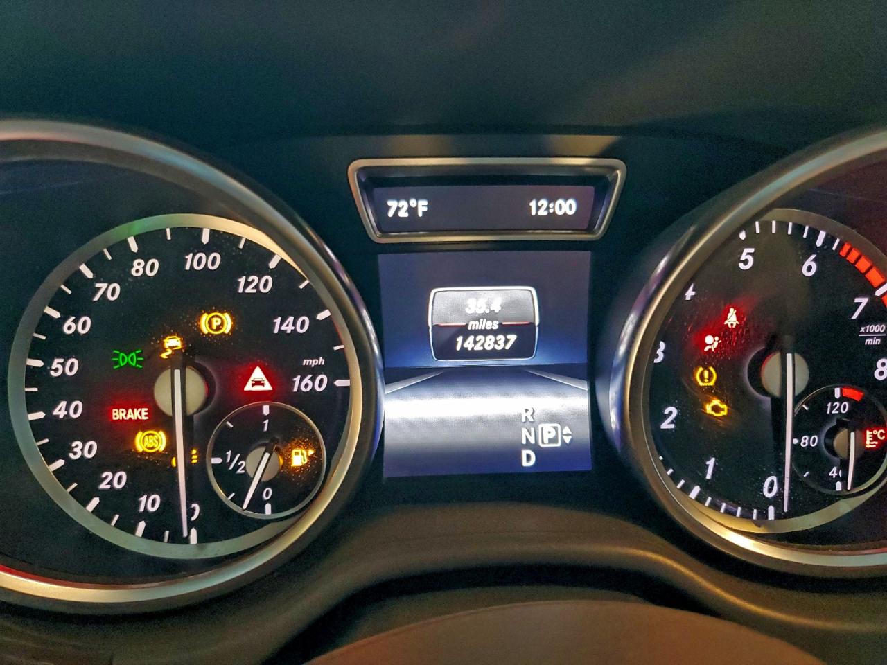 2014 MERCEDES-BENZ GL 550 4MATIC photo 9