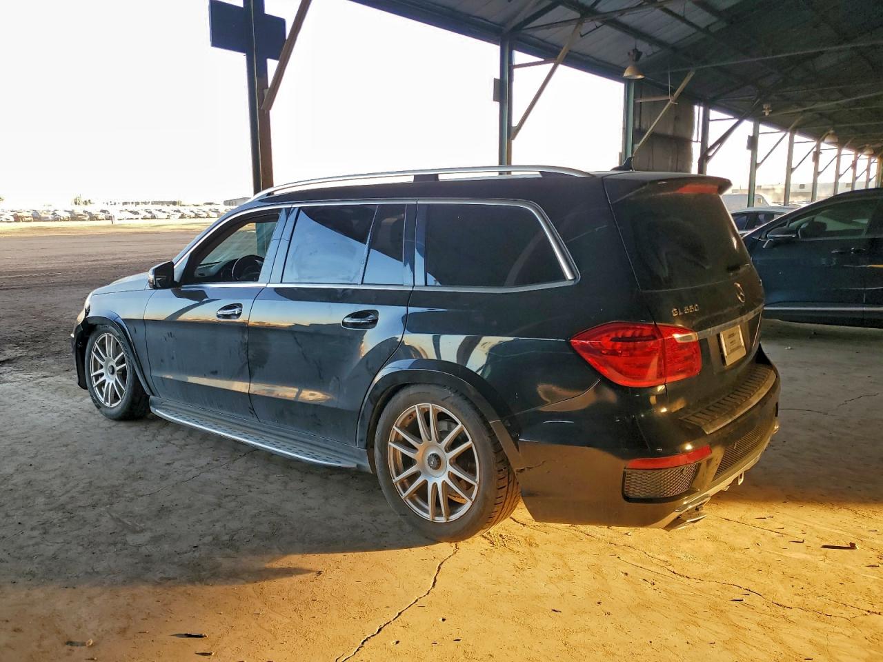 2014 MERCEDES-BENZ GL 550 4MATIC photo 2