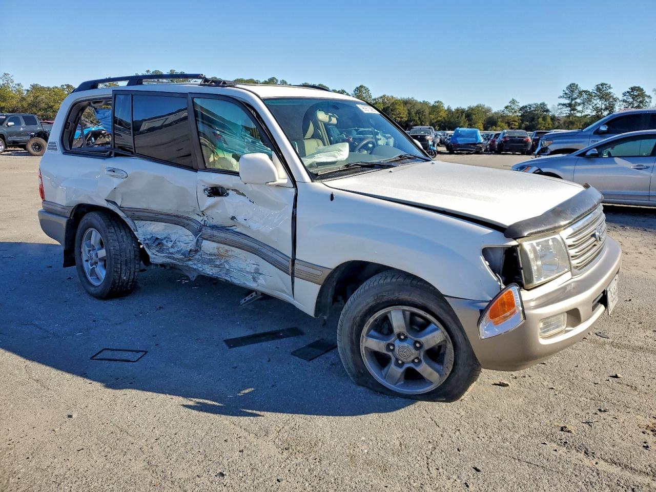 2005 TOYOTA LAND CRUISER photo 4