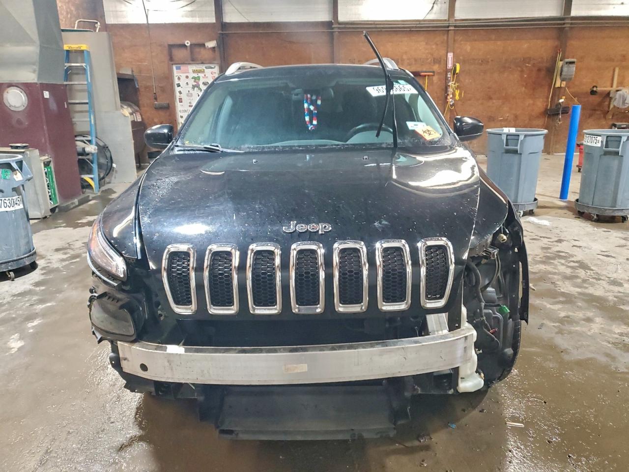 2017 JEEP CHEROKEE LATITUDE photo 9