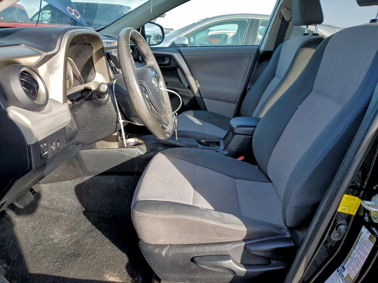 2013 TOYOTA RAV4 LE photo 13