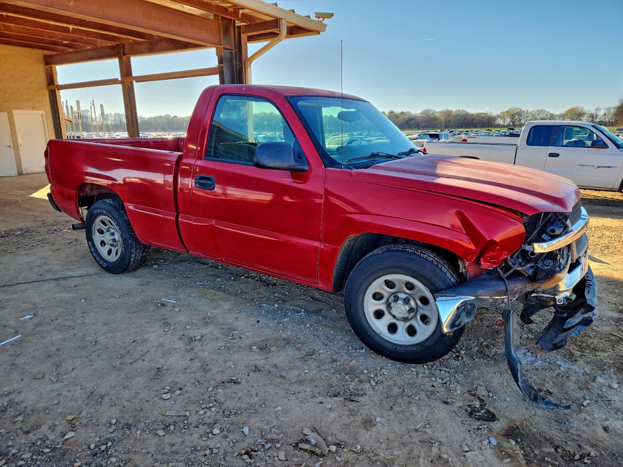 2005 CHEVROLET SILVERADO C1500 photo 4