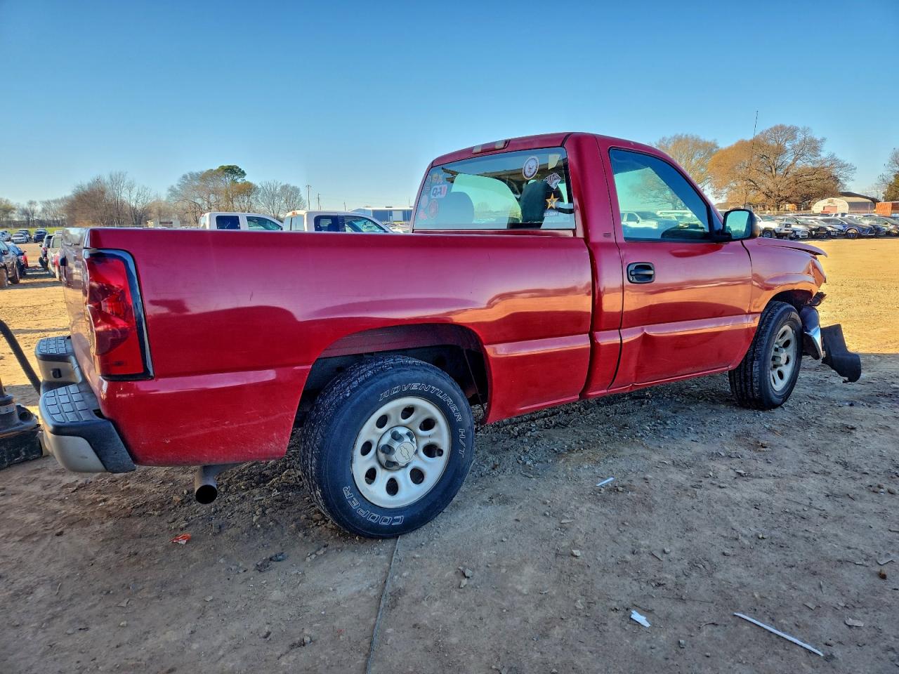 2005 CHEVROLET SILVERADO C1500 photo 3