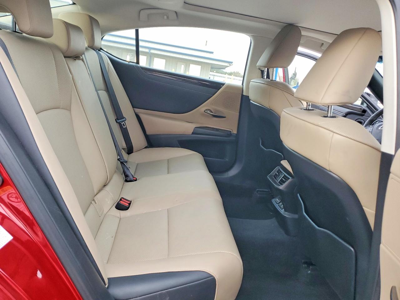 2019 LEXUS ES 350 photo 19