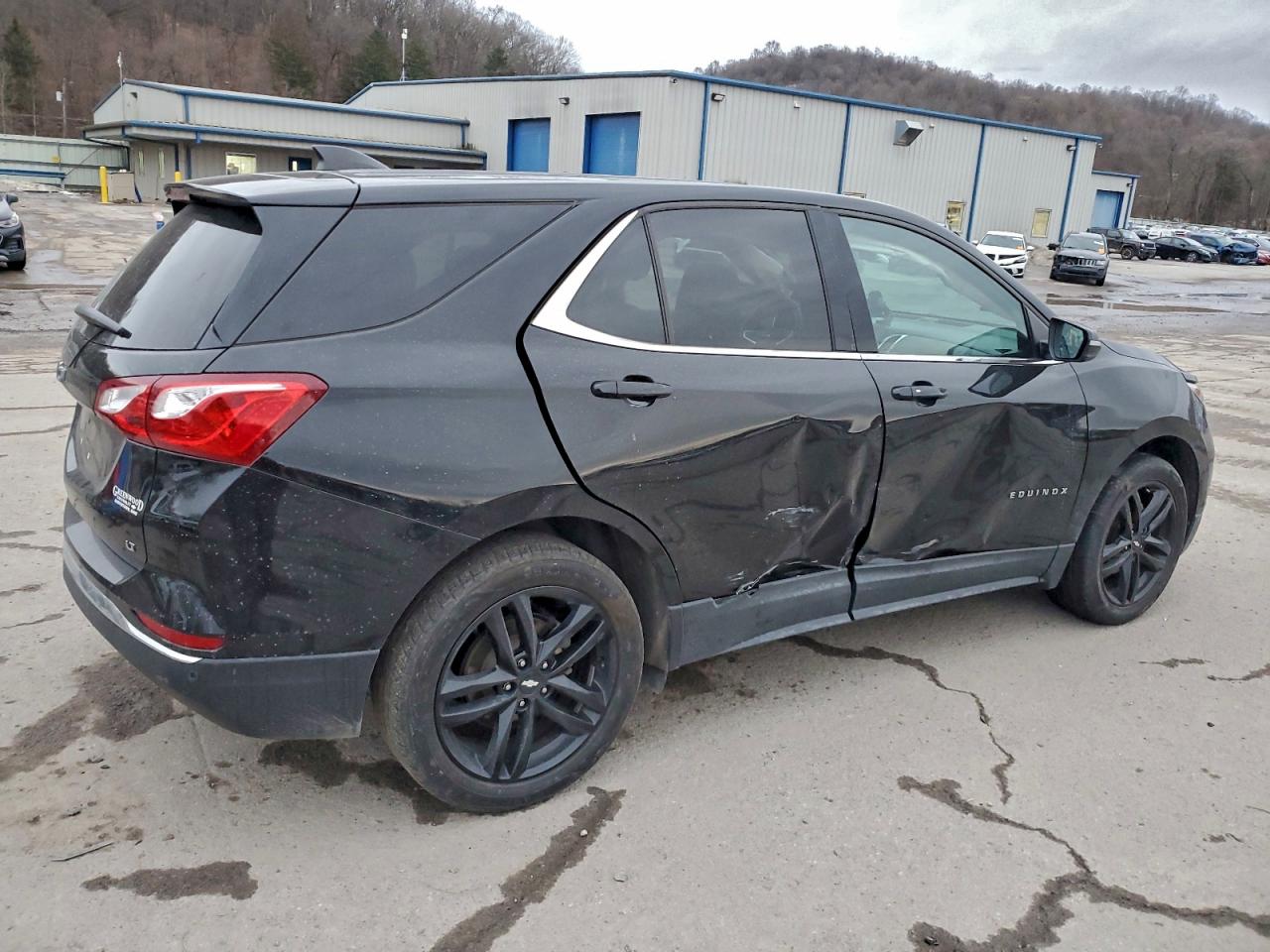 2020 CHEVROLET EQUINOX LT photo 3