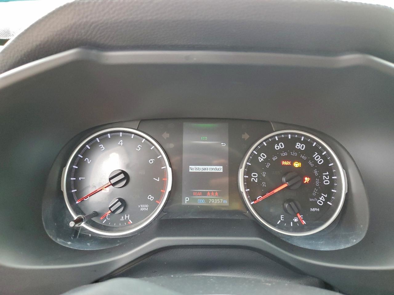 2022 TOYOTA RAV4 LE photo 9
