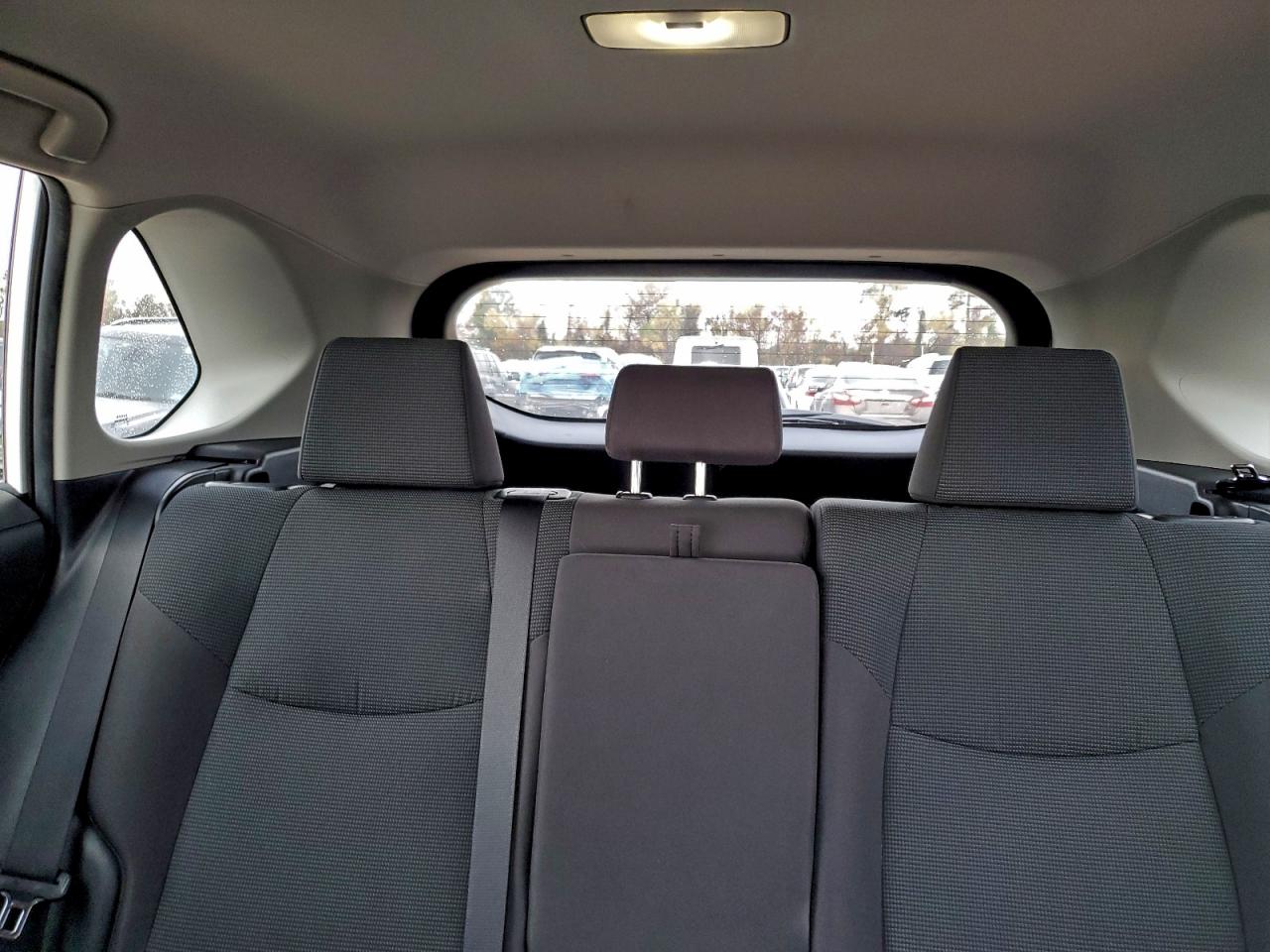2022 TOYOTA RAV4 LE photo 10