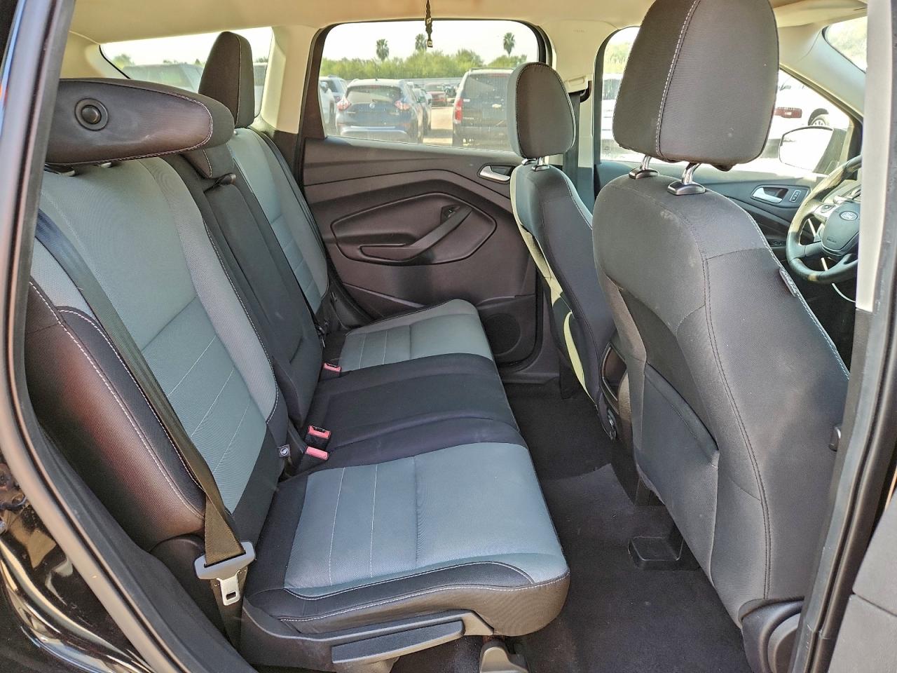 2016 FORD ESCAPE SE photo 11