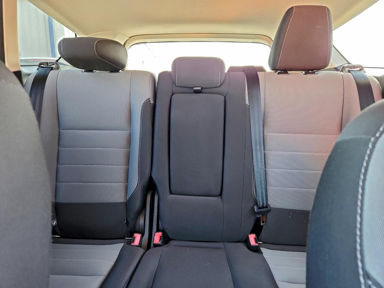2016 FORD ESCAPE SE photo 10