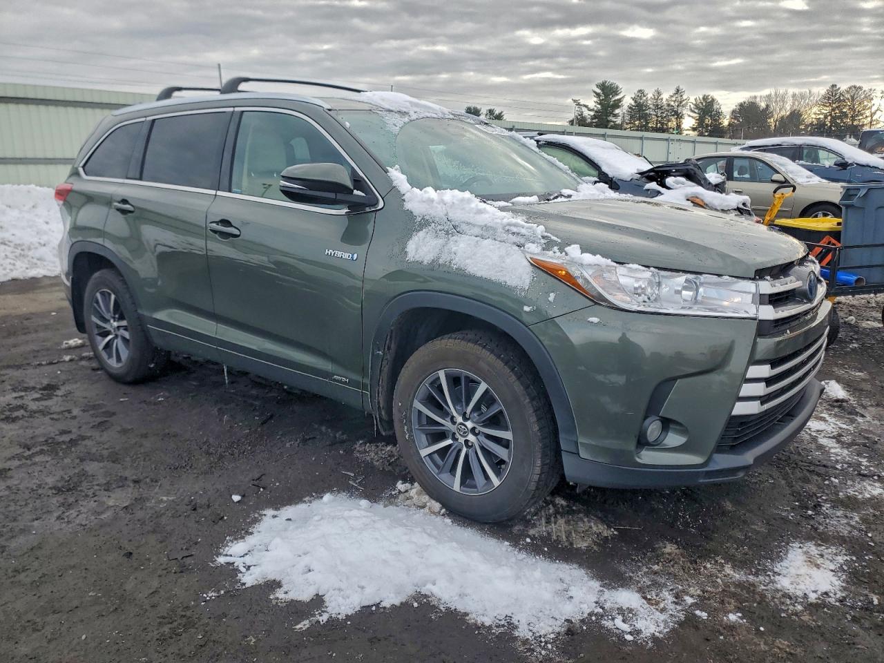 2017 TOYOTA HIGHLANDER HYBRID photo 4
