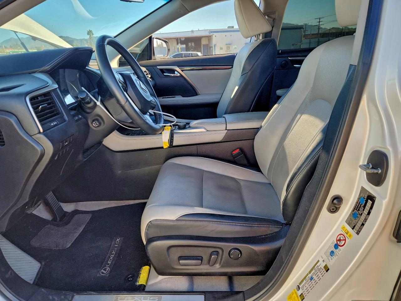 2016 LEXUS RX 350 BASE photo 13