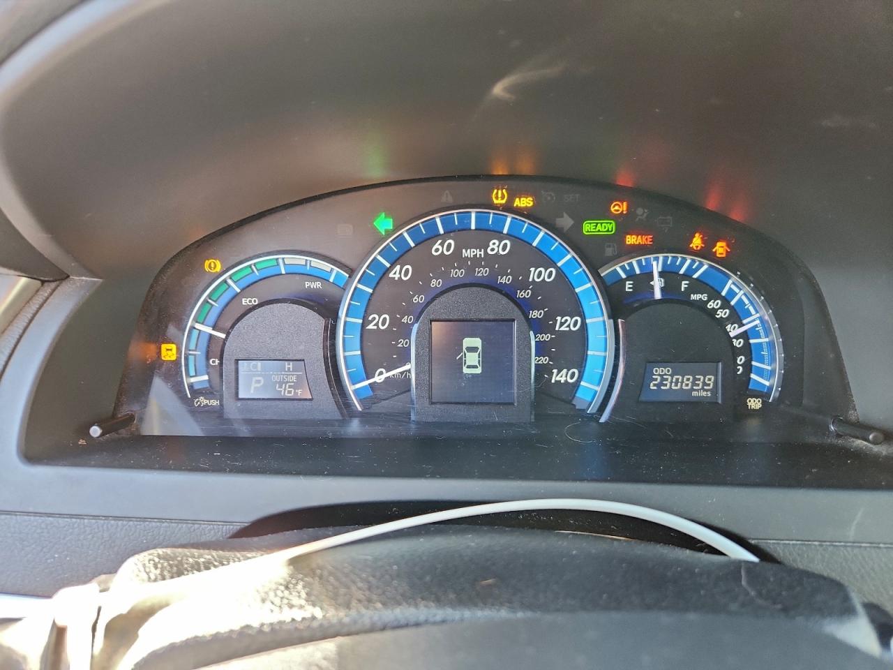 2013 TOYOTA CAMRY HYBRID photo 17