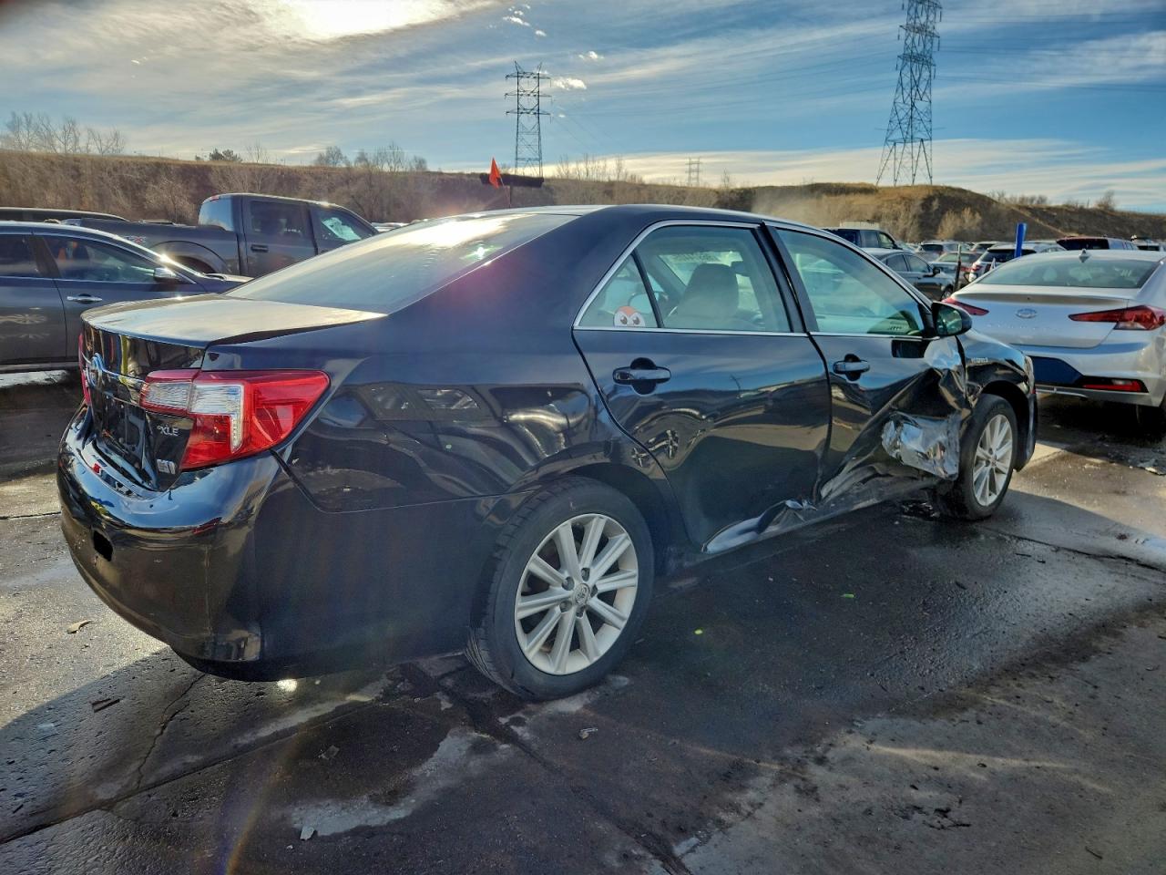 2013 TOYOTA CAMRY HYBRID photo 5