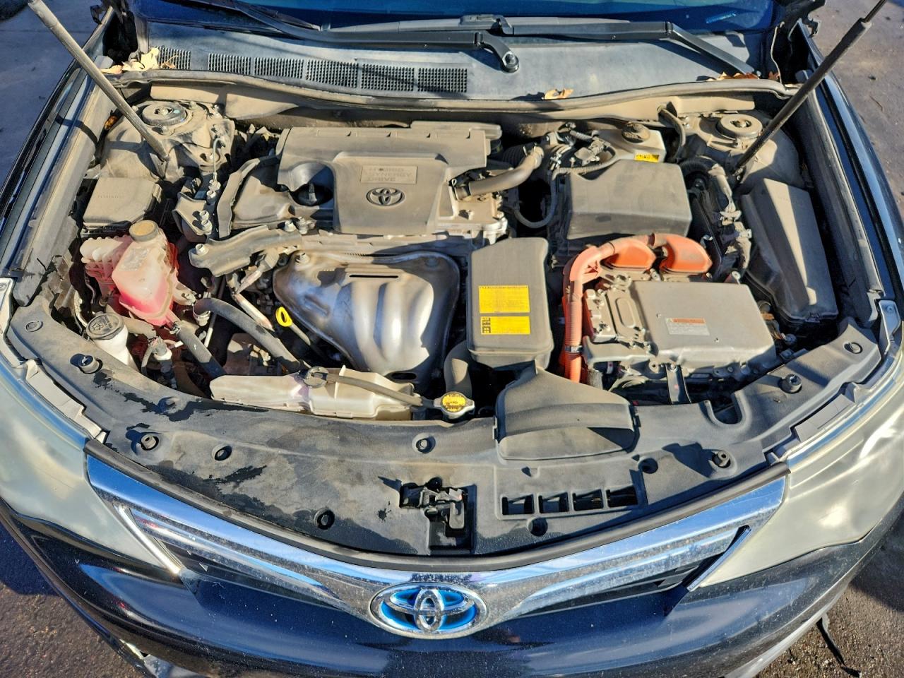 2013 TOYOTA CAMRY HYBRID photo 21