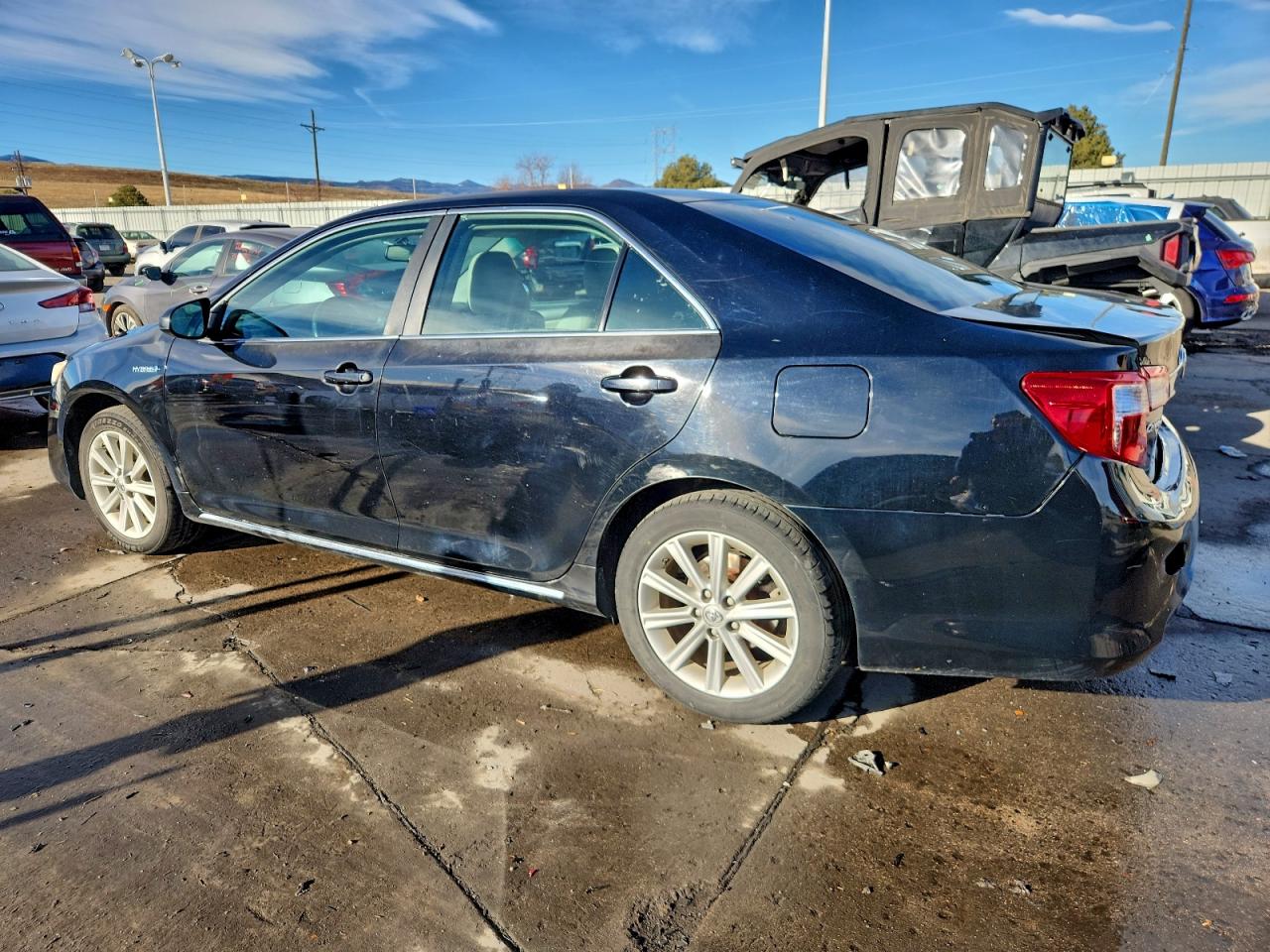 2013 TOYOTA CAMRY HYBRID photo 3
