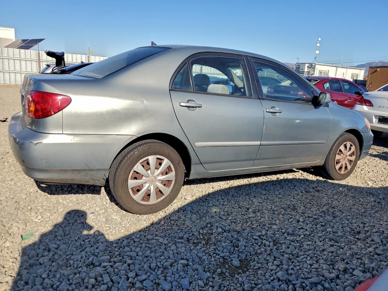 2003 TOYOTA COROLLA CE photo 3