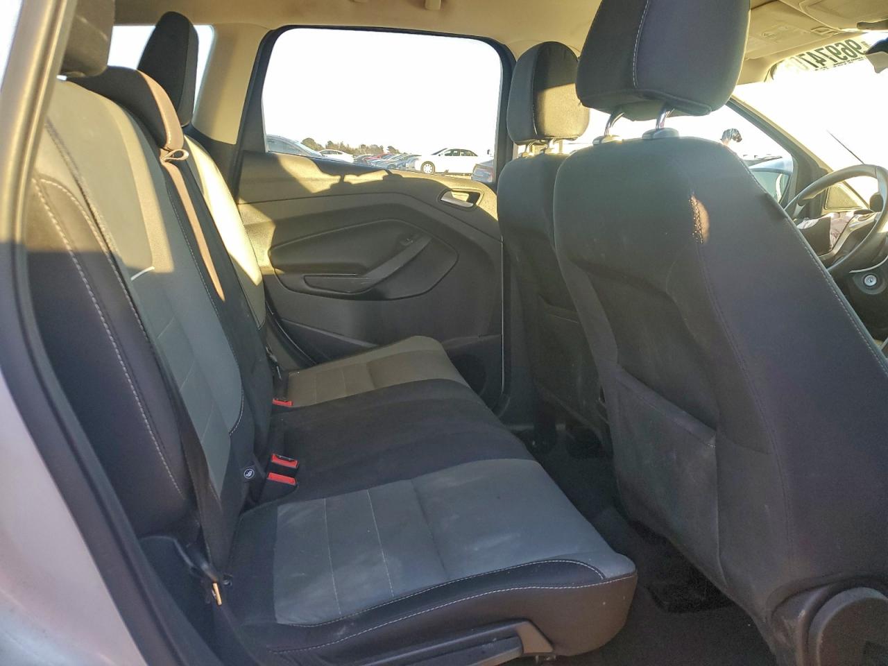2015 FORD ESCAPE SE photo 10