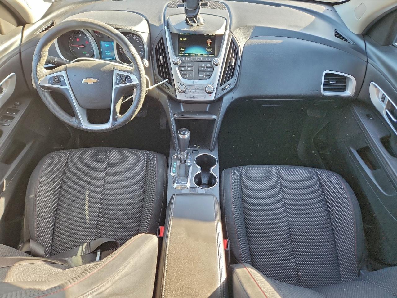 2017 CHEVROLET EQUINOX LT photo 8
