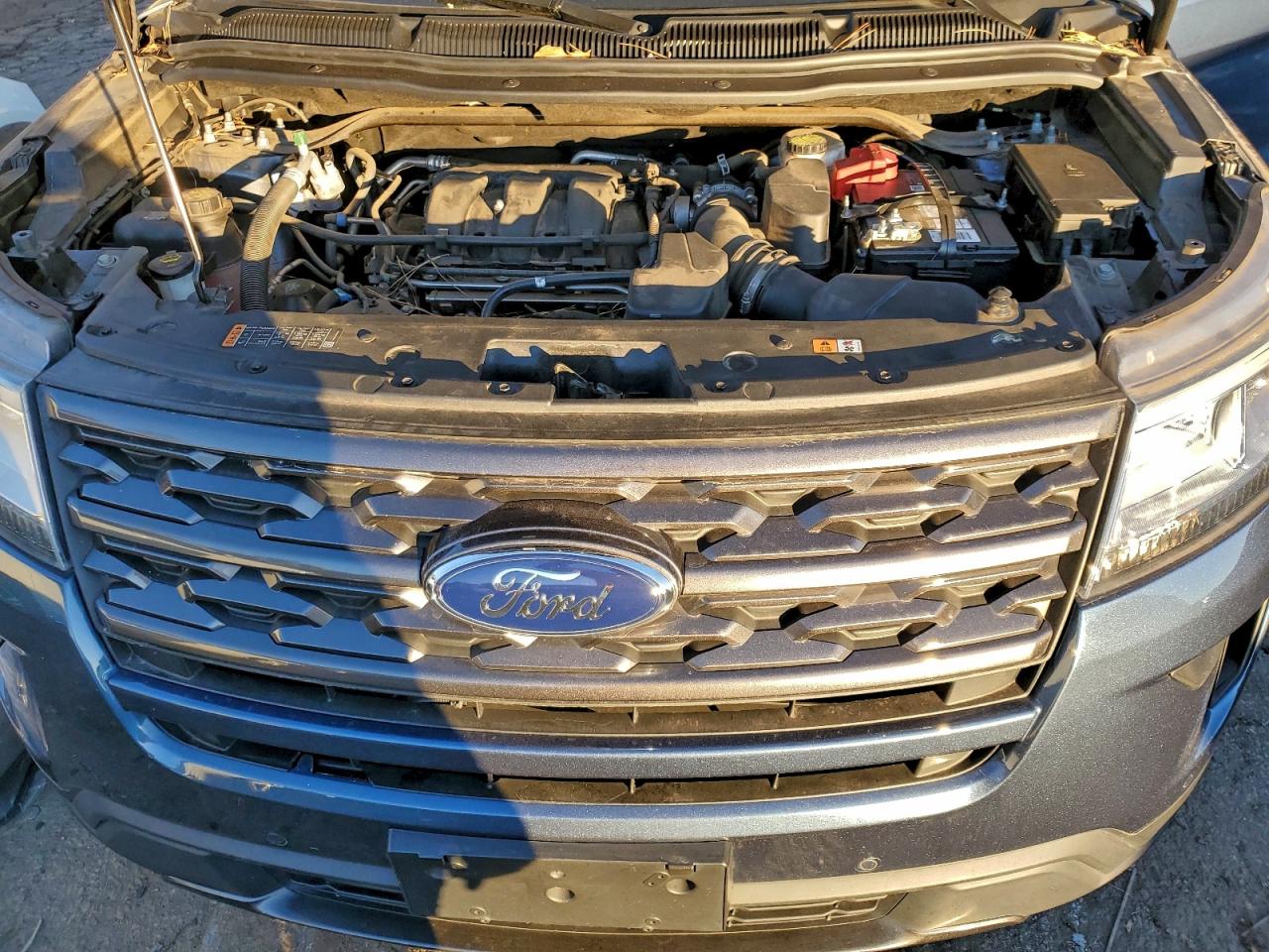 2018 FORD EXPLORER XLT photo 11