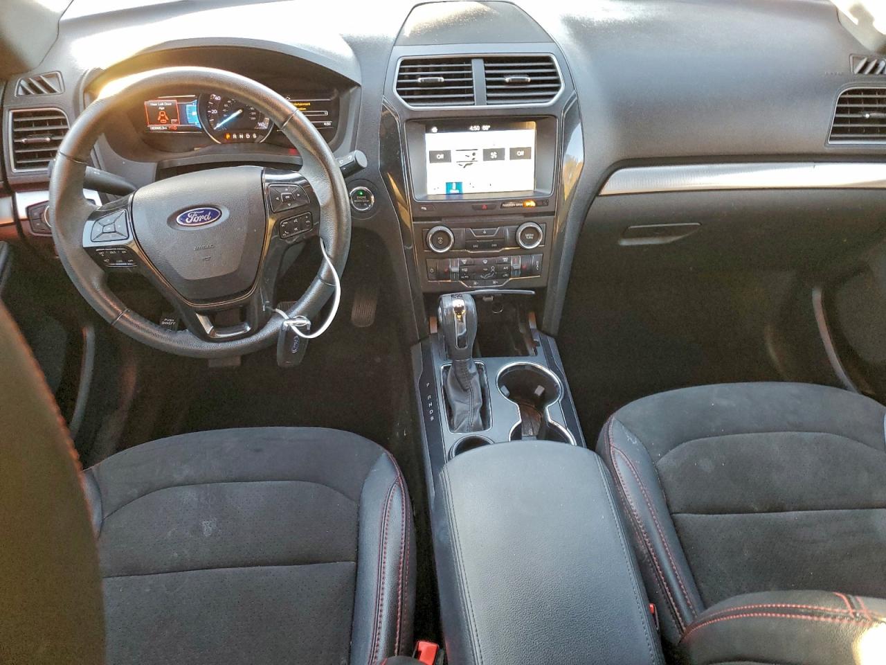 2018 FORD EXPLORER XLT photo 8