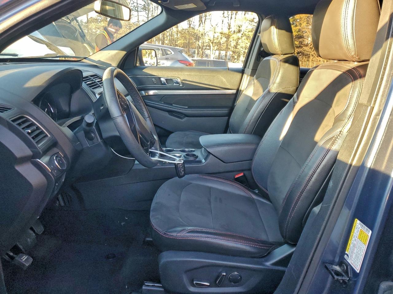 2018 FORD EXPLORER XLT photo 7