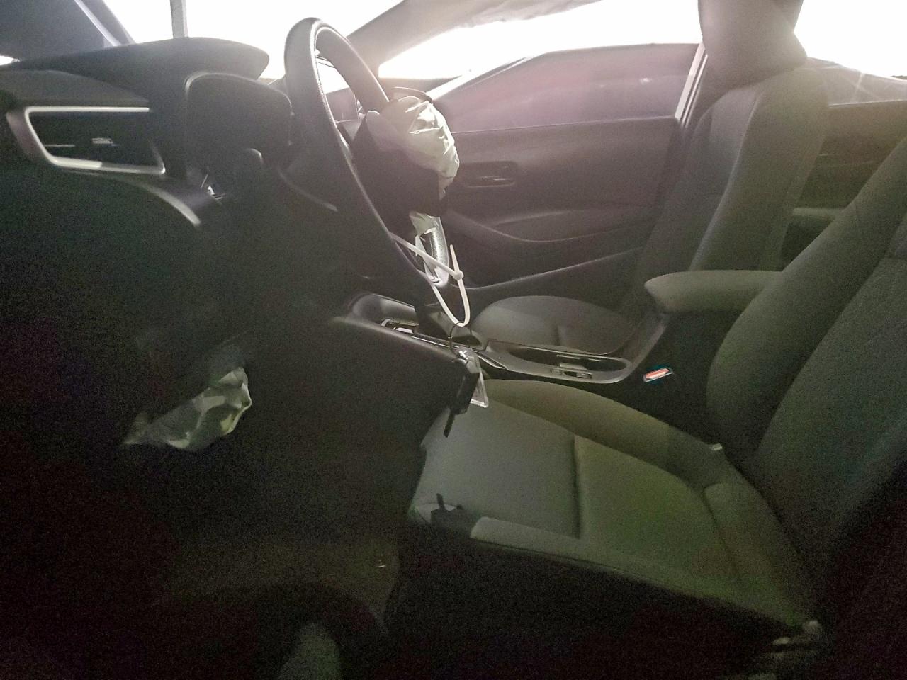 2025 TOYOTA COROLLA LE photo 7