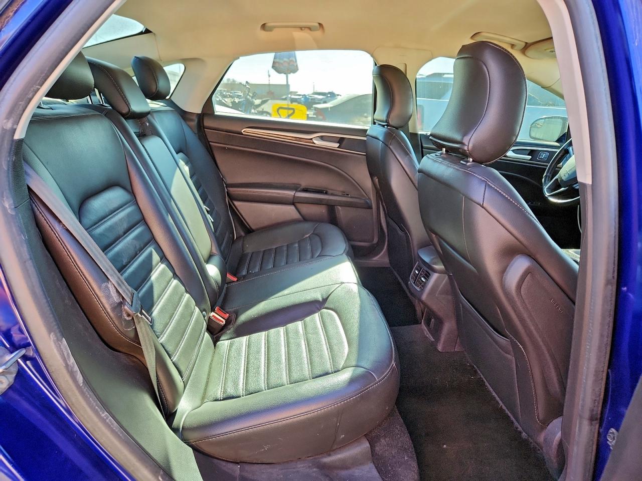 2016 FORD FUSION SE photo 10