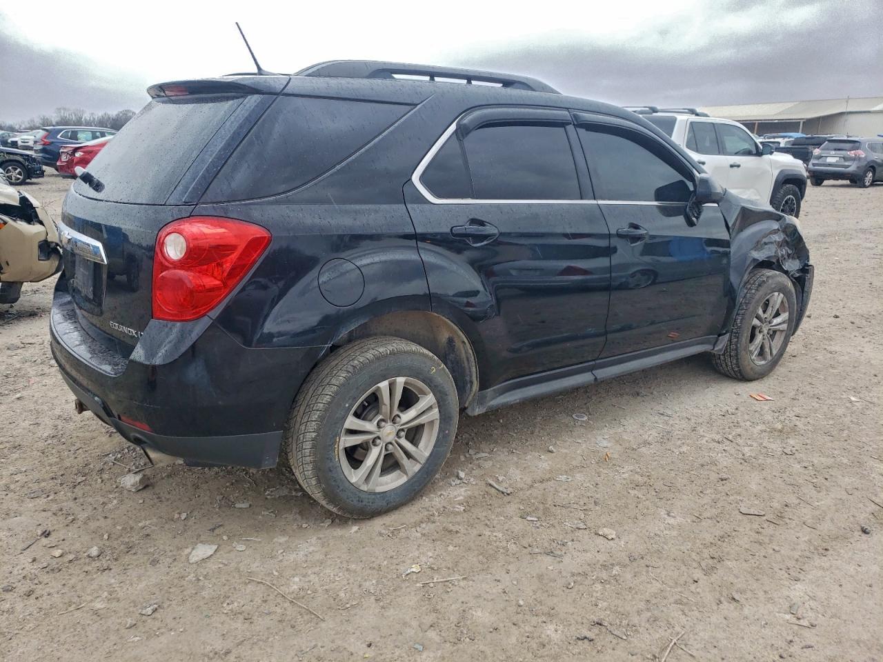 2013 CHEVROLET EQUINOX LT photo 3