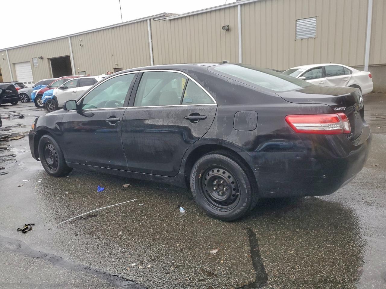 2010 TOYOTA CAMRY BASE photo 2