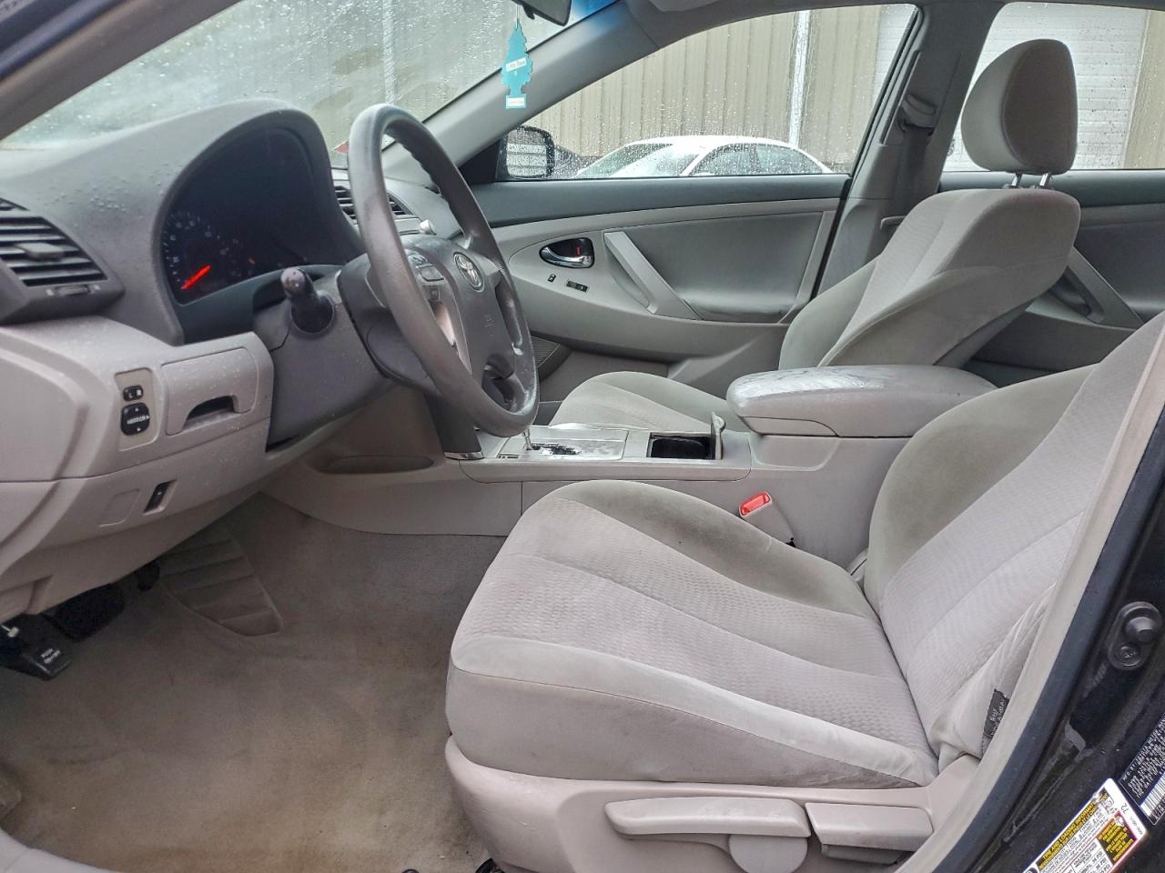 2010 TOYOTA CAMRY BASE photo 7