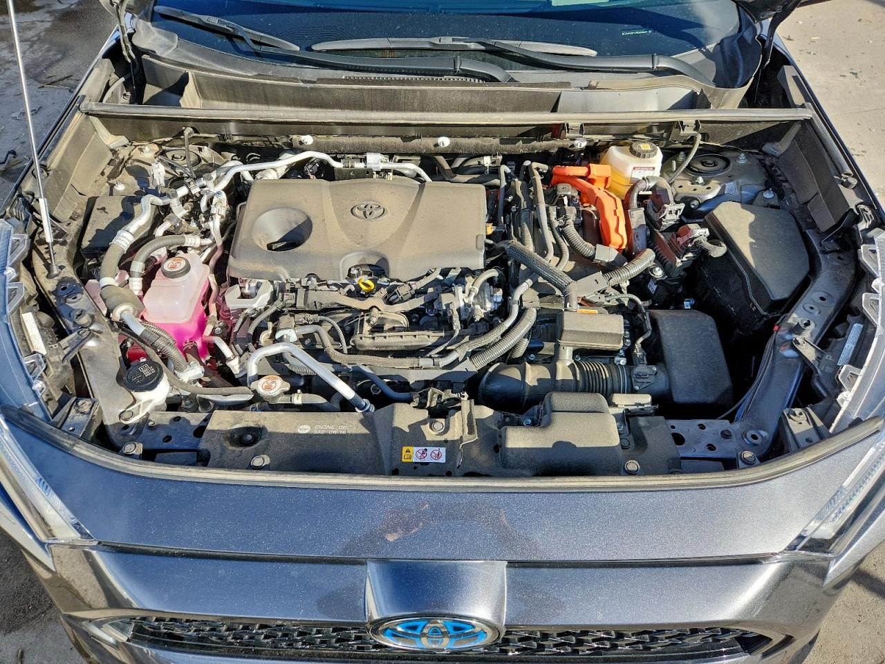 2024 TOYOTA RAV4 PRIME XSE photo 12
