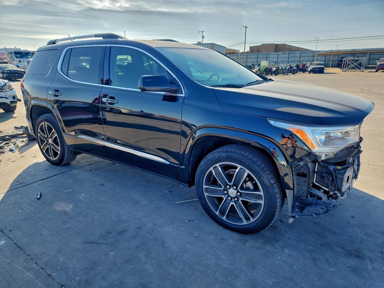 2019 GMC ACADIA DENALI photo 4