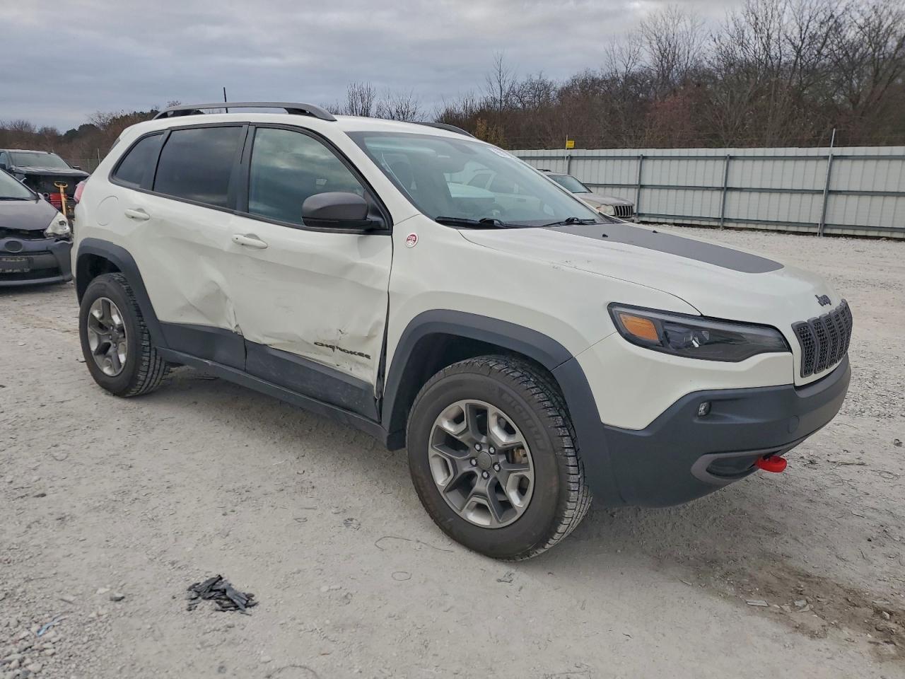 2019 JEEP CHEROKEE TRAILHAWK photo 4