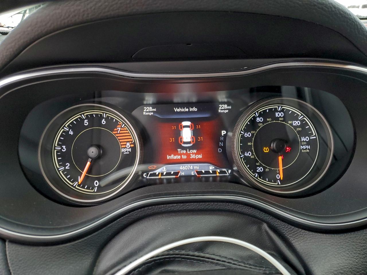 2019 JEEP CHEROKEE TRAILHAWK photo 9