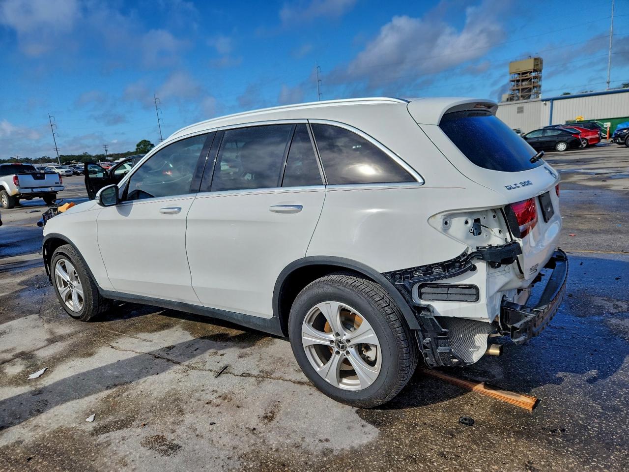 2018 MERCEDES-BENZ GLC 300 4MATIC photo 2