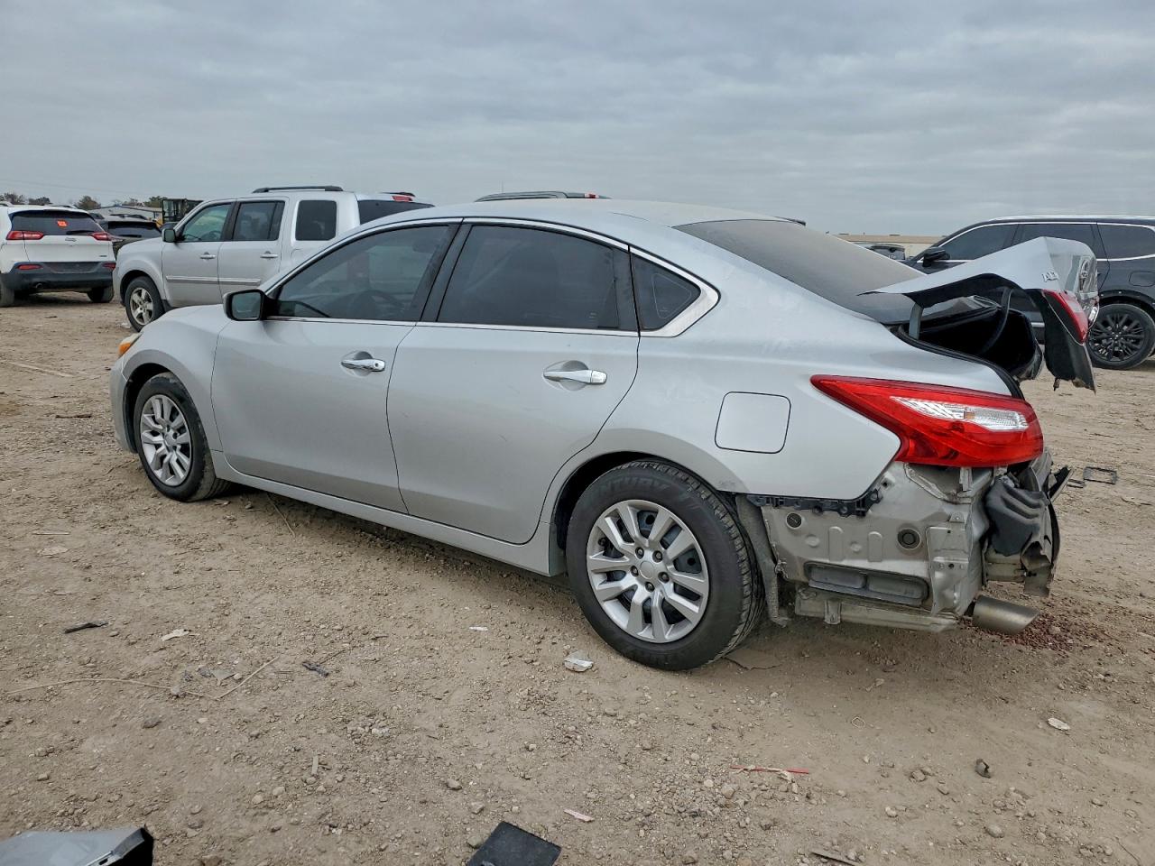 2017 NISSAN ALTIMA 2.5 photo 2