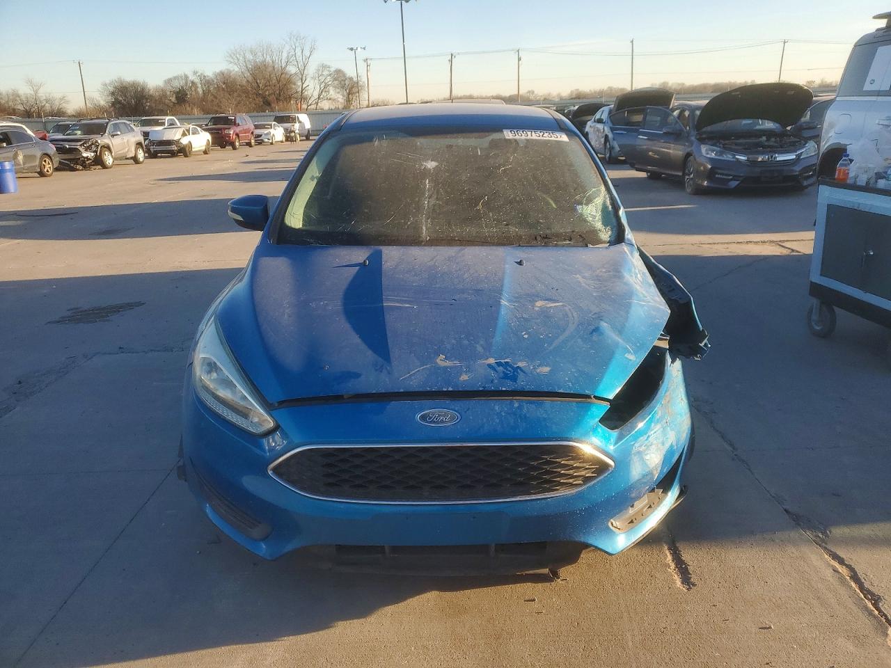 2015 FORD FOCUS SE photo 9