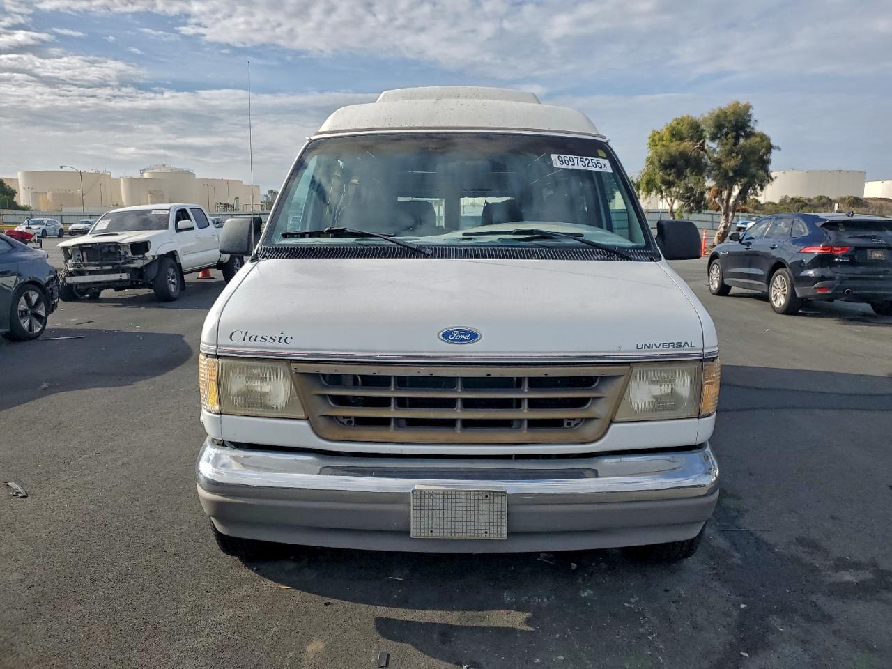 1996 FORD ECONOLINE E150 VAN photo 5