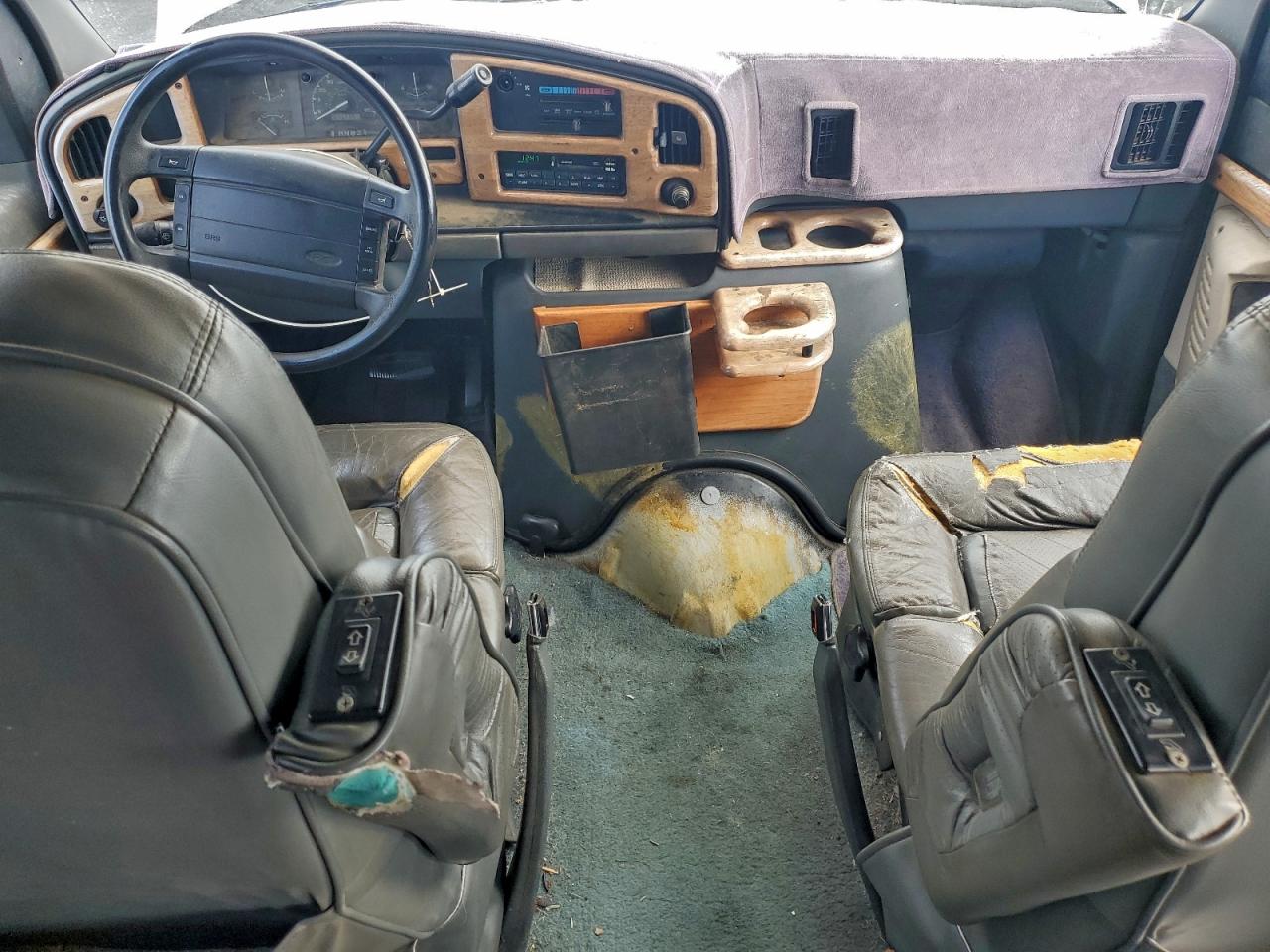 1996 FORD ECONOLINE E150 VAN photo 8