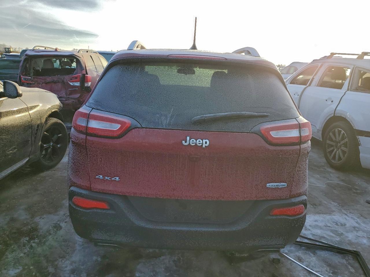 2017 JEEP CHEROKEE LATITUDE photo 6