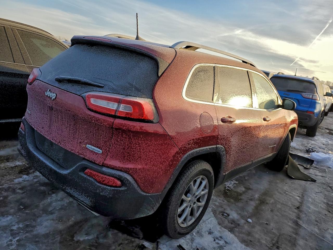 2017 JEEP CHEROKEE LATITUDE photo 3