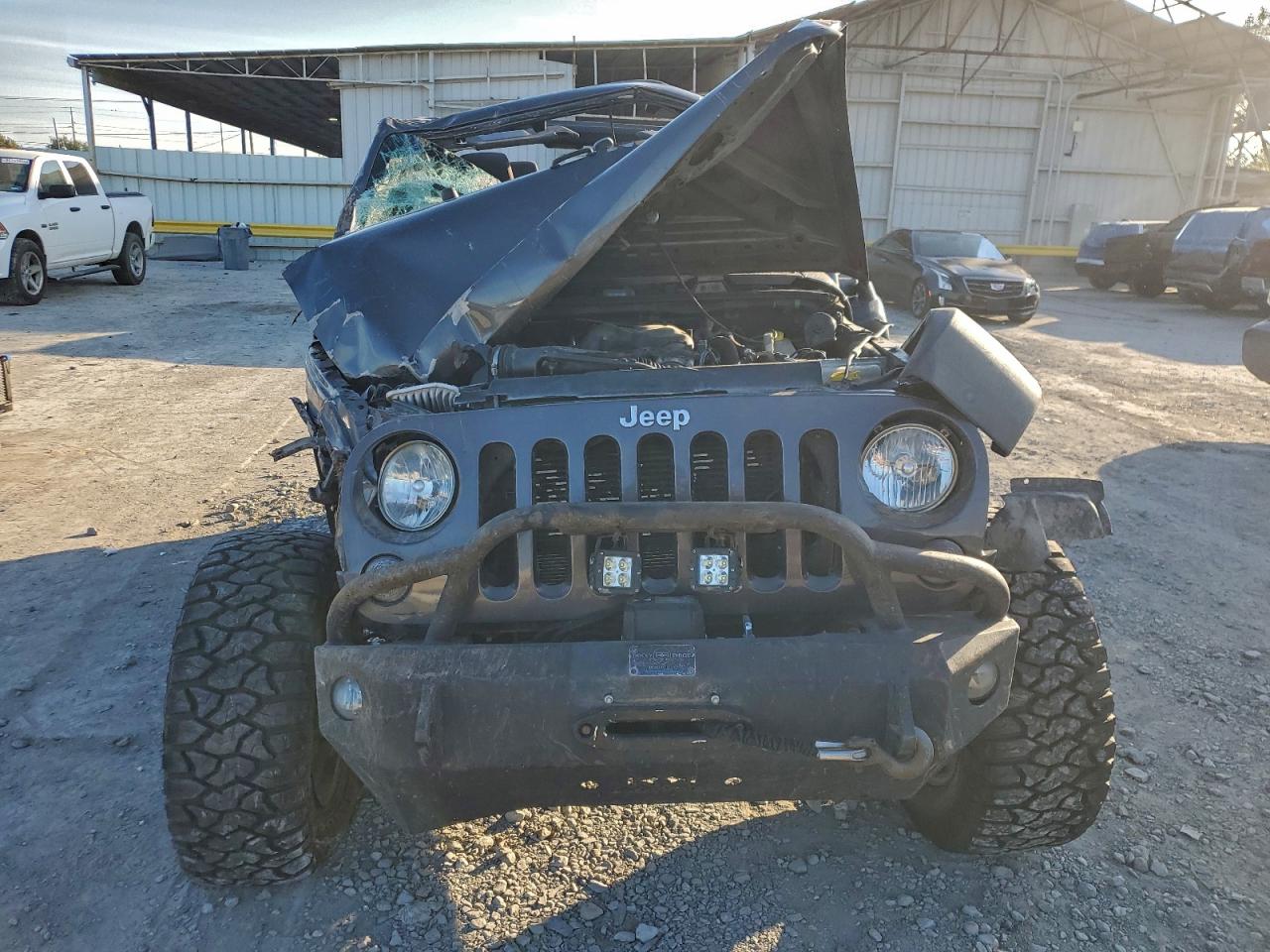 2018 JEEP WRANGLER SPORT photo 13
