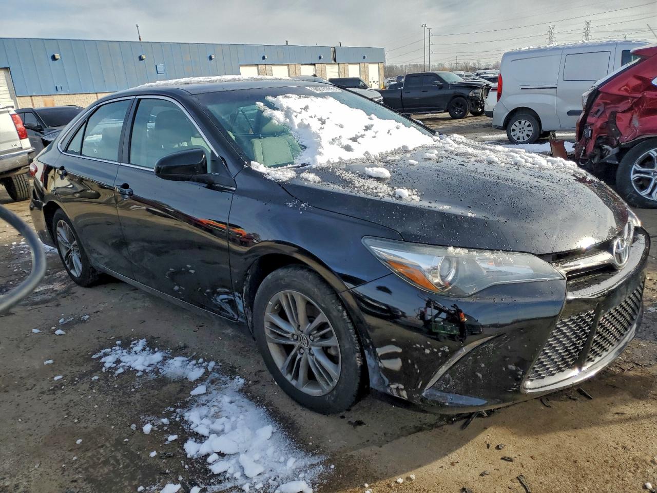 2015 TOYOTA CAMRY LE photo 10