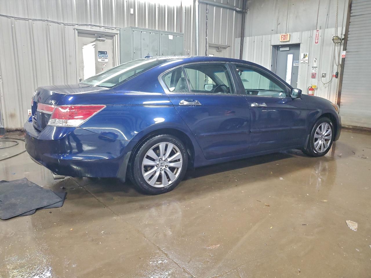 2011 HONDA ACCORD EXL photo 3