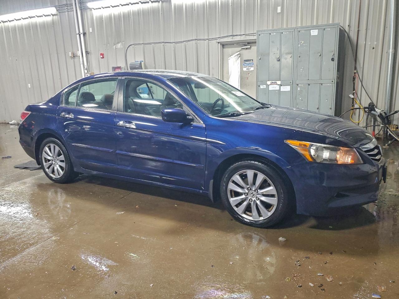 2011 HONDA ACCORD EXL photo 4