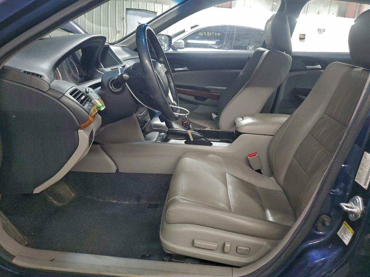 2011 HONDA ACCORD EXL photo 7