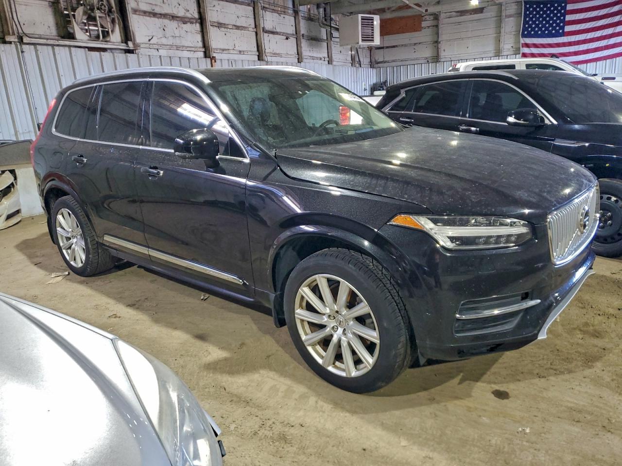 2016 VOLVO XC90 T6 photo 4