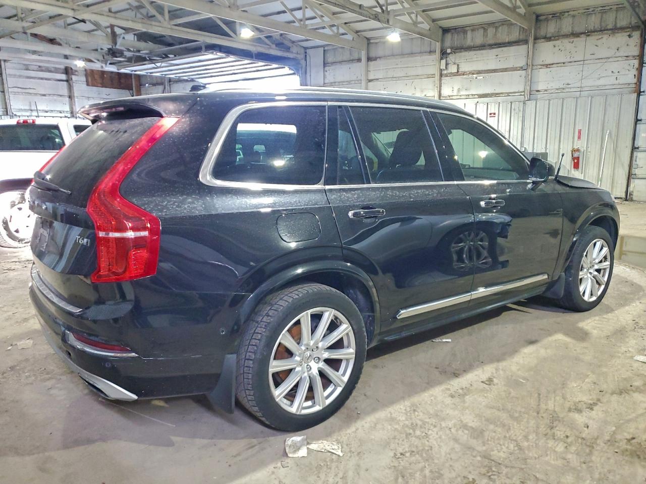 2016 VOLVO XC90 T6 photo 3