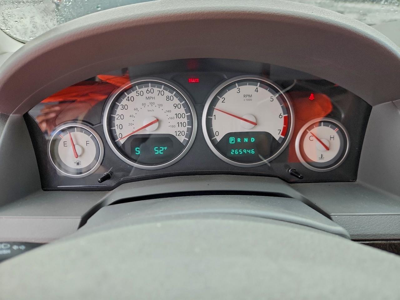 2010 DODGE GRAND CARAVAN SXT photo 9